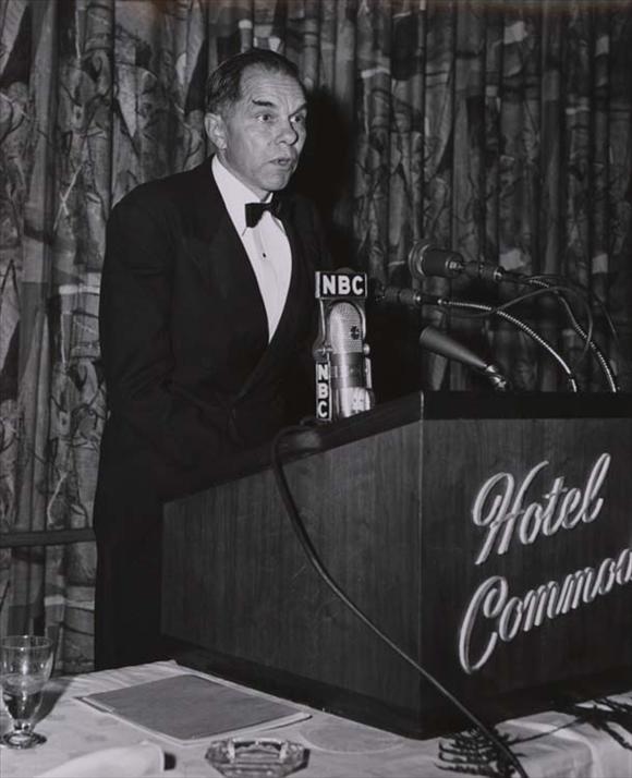 Glenn Seaborg speaking at GRC's 25th Anniversary Dinner in 1956